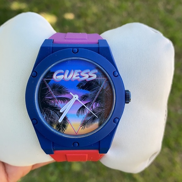 New GUESS Women\'s Watch main image 5